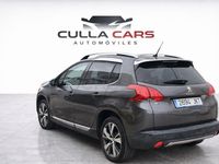 Usado Peugeot 2008 Allure 100 CV (73 kW) 2015 Gris / plata SUV