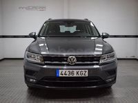 Usado VW Tiguan Edition 125 CV (91 kW) 2018 Gris / plata SUV