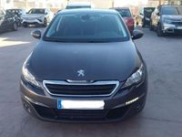 Usado Peugeot 308 Allure 115 CV (84 kW) 2015 Gris
