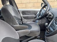 Usado Citroën Xsara Picasso 110 CV (80 kW) 2005 Rojo Monovolumen