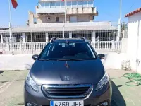 Usado Peugeot 2008 Active 92 CV (67 kW) 2015 Gris SUV