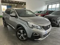 Usado Peugeot 3008 Allure 130 CV (95 kW) 2019 Gris SUV