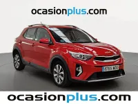 Käytetty Kia Stonic 101 HP (74 kW) 2023 Punainen Katumaasturi