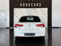 Usado Opel Insignia Business Elegance 122 CV (89 kW) 2021 Blanco Berlina