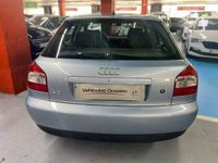 Usado Audi A3 Ambiente 102 HP (75 kW) 2003 Azul Citadino