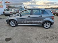 Usado Mercedes B200 140 CV (102 kW) 2010 Gris / plata Monovolumen