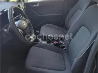 Usado Ford Fiesta Trend 85 CV (62 kW) 2018 Negro Utilitario