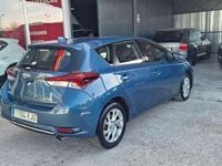 Usado Toyota Auris Active 116 CV (85 kW) 2018 Azul Utilitario