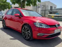 Usado VW Golf VII Advance 130 CV (95 kW) 2019 Rojo Berlina