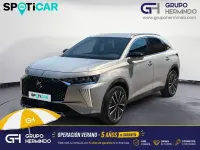 Usado DS Automobiles DS7 Crossback Rivoli 225 CV (165 kW) 2023 Gris / plata SUV