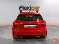 Usado Mercedes A180 122 CV (89 kW) 2018 Rojo Berlina