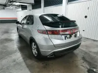 Usado Honda Civic Comfort 100 CV (73 kW) 2009 Gris / plata Berlina