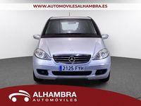 Usado Mercedes A180 Avantgarde 109 CV (80 kW) 2008 Gris / plata Monovolumen