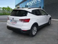 Usado Seat Arona Style 110 CV (80 kW) 2023 Blanco SUV