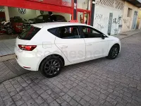 Usado Seat Leon I-Tech 105 CV (77 kW) 2014 Blanco Berlina