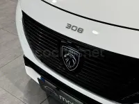 Usado Peugeot 308 Active 130 CV (95 kW) 2022 Blanco Berlina