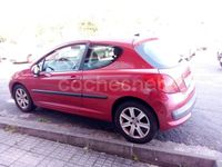 Usado Peugeot 207 110 CV (80 kW) 2007 Naranja Berlina