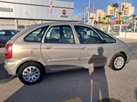 Usado Citroën Xsara Picasso 117 CV (86 kW) 2003 Gris Monovolumen