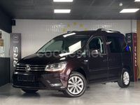 Usado VW Caddy Trendline 102 CV (75 kW) 2015 Violeta / lila Monovolumen