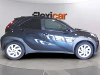 Usado Toyota Aygo X Play 72 CV (52 kW) 2024 Negro SUV