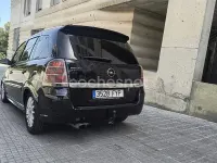 Usado Opel Zafira Cosmo 120 CV (88 kW) 2007 Negro Monovolumen