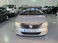 Usado Dacia Logan Ambiance 75 CV (55 kW) 2010 Gris / plata Berlina