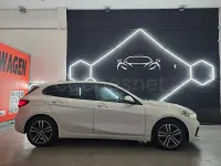 Usado BMW 118 150 CV (110 kW) 2022 Blanco Utilitario