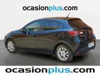 Usado Mazda 2 Style 90 CV (66 kW) 2017 Negro Utilitario