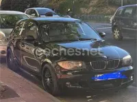Usado BMW 118 122 CV (89 kW) 2007 Negro Utilitario