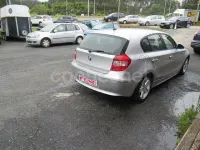 Usado BMW 118 122 CV (89 kW) 2007 Gris / plata Utilitario