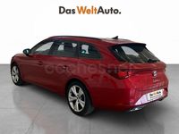 Usado Seat Leon FR 150 CV (110 kW) 2024 Rojo Familiar