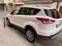 Usado Ford Kuga Titanium 140 CV (102 kW) 2015 Blanco SUV