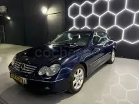 Usado Mercedes CLK240 Avantgarde 170 CV (125 kW) 2004 Azul Descapotable