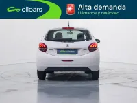 Usado Peugeot 208 Access 82 CV (60 kW) 2017 Blanco Utilitario