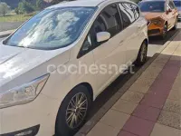 Usado Ford C-MAX Trend 125 CV (91 kW) 2015 Blanco Monovolumen