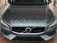 Usado Volvo V60 Momentum 150 CV (110 kW) 2019 Gris / plata Familiar