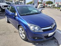 Usado Opel Astra GTC Enjoy 99 CV (72 kW) 2007 Azul Utilitario