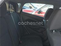 Usado Ford Fiesta Trend 95 CV (69 kW) 2016 Blanco Berlina