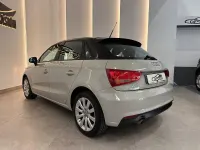 Usado Audi A1 Sportback 90 CV (66 kW) 2017 Gris / plata Utilitario