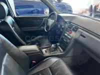 Usado Mercedes E320 Avantgarde 204 CV (150 kW) 2002 Gris / plata Berlina