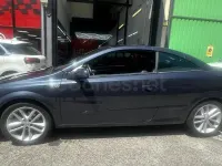 Usado Opel Astra Cosmo 140 CV (102 kW) 2008 Azul Descapotable