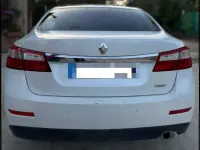 Usado Renault Latitude Privilege 150 CV (110 kW) 2012 Blanco Berlina