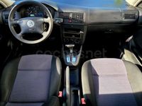 Usado VW Golf IV 102 CV (75 kW) 2003 Azul Berlina
