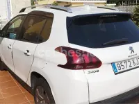 Usado Peugeot 2008 Style 100 CV (73 kW) 2018 Blanco SUV