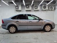 Usado Ford Focus Trend 90 CV (66 kW) 2006 Azul Berlina