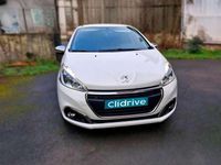 Usado Peugeot 208 Allure 82 CV (60 kW) 2017 Blanco Utilitario