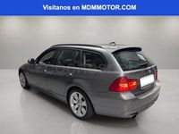 Usado BMW 318 143 CV (105 kW) 2010 Gris / plata Familiar
