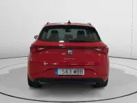 Usado Seat Leon Reference 116 CV (85 kW) 2022 Rojo Familiar