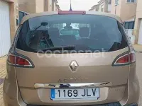 Usado Renault Scénic III Bose Edition 110 CV (80 kW) 2016 Beige Monovolumen