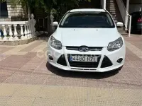 Usado Ford Focus 115 CV (84 kW) 2014 Blanco Berlina